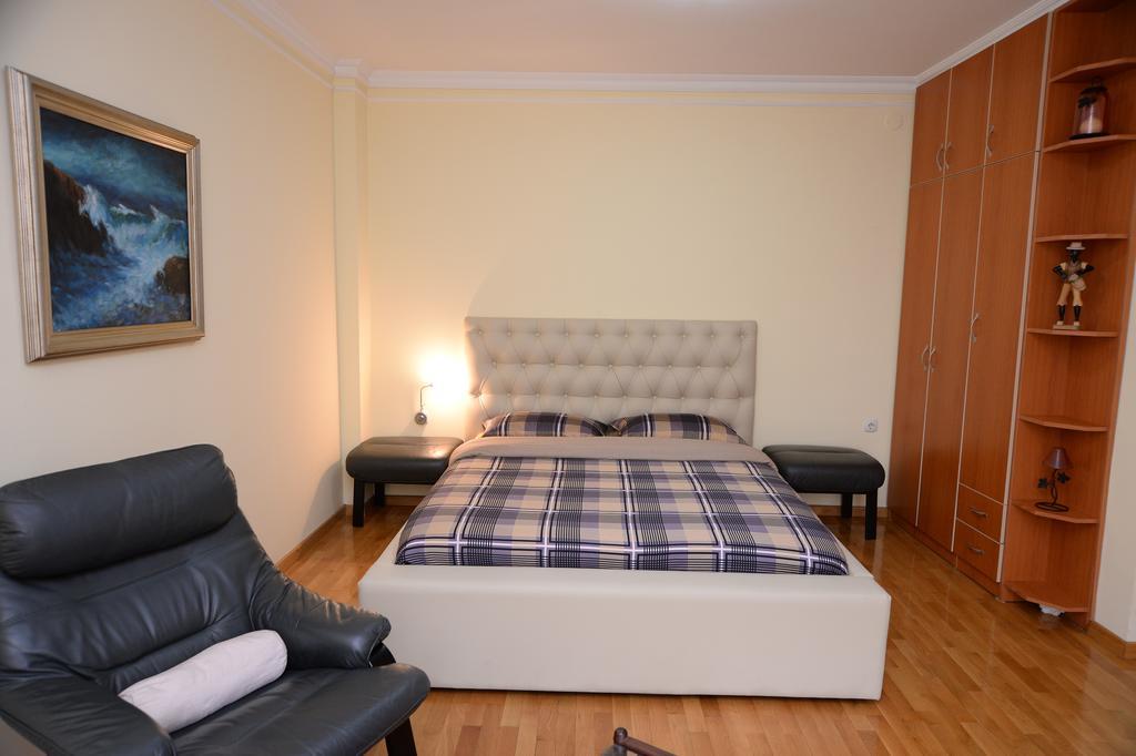 Exclusive Central Apartments Скопье Экстерьер фото