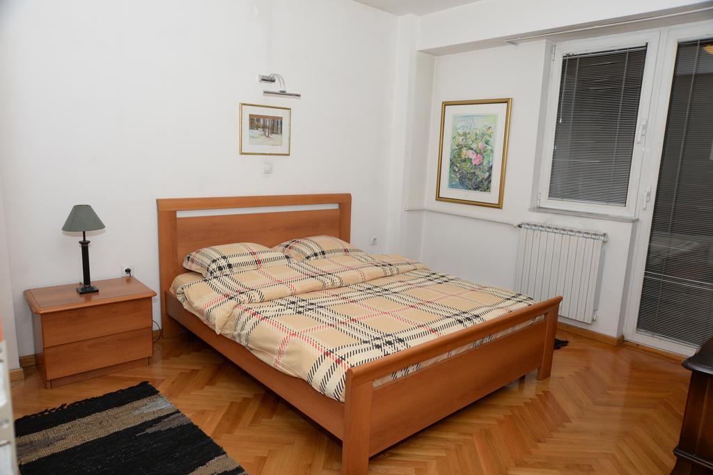 Exclusive Central Apartments Скопье Экстерьер фото