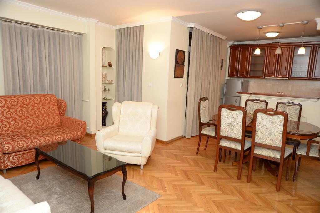 Exclusive Central Apartments Скопье Экстерьер фото