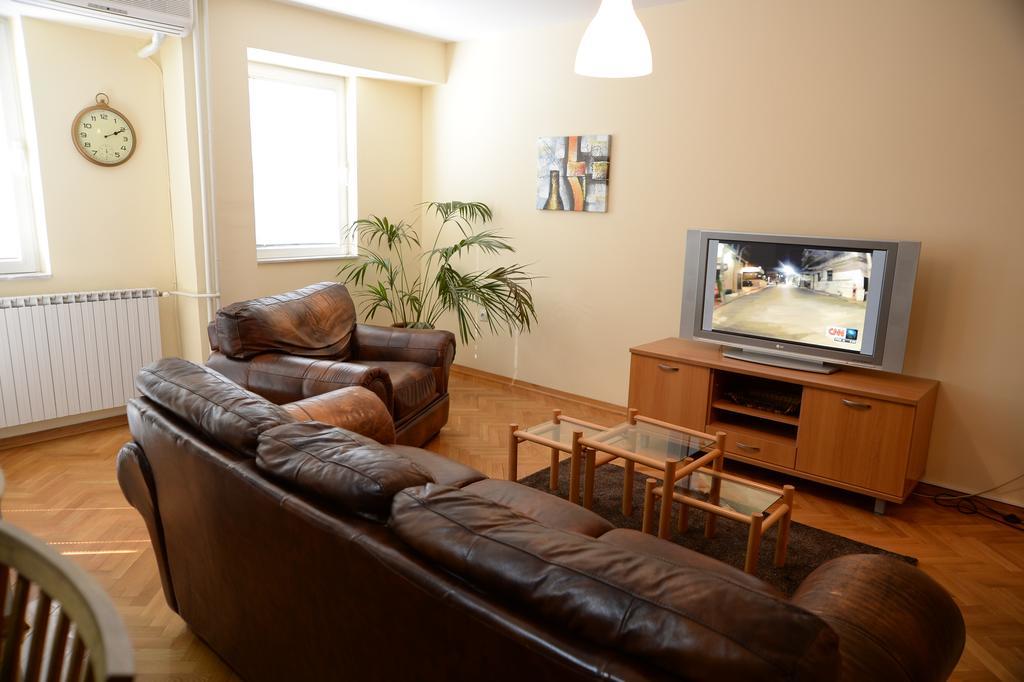 Exclusive Central Apartments Скопье Экстерьер фото