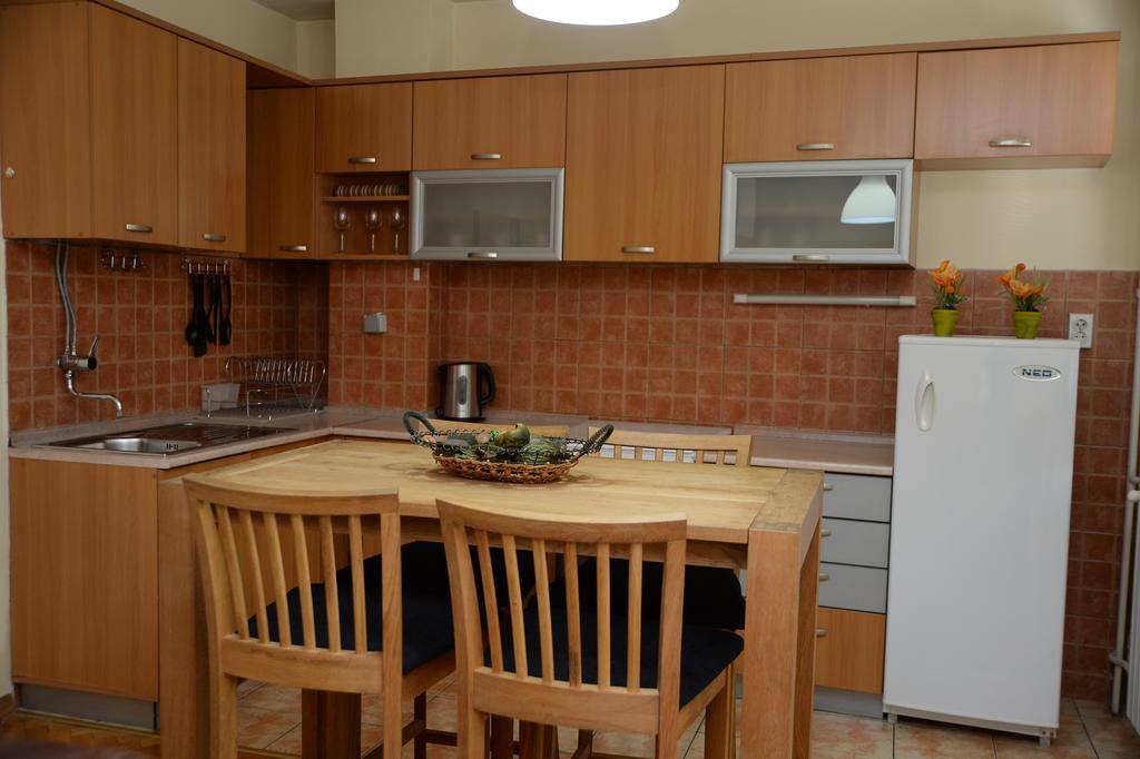 Exclusive Central Apartments Скопье Экстерьер фото