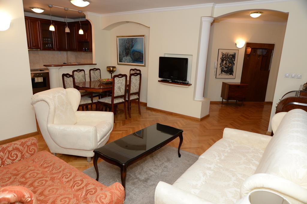 Exclusive Central Apartments Скопье Экстерьер фото